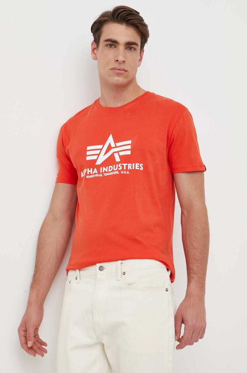 Levně Bavlněné tričko Alpha Industries červená barva, s potiskem, 100501.577-AtomicRed