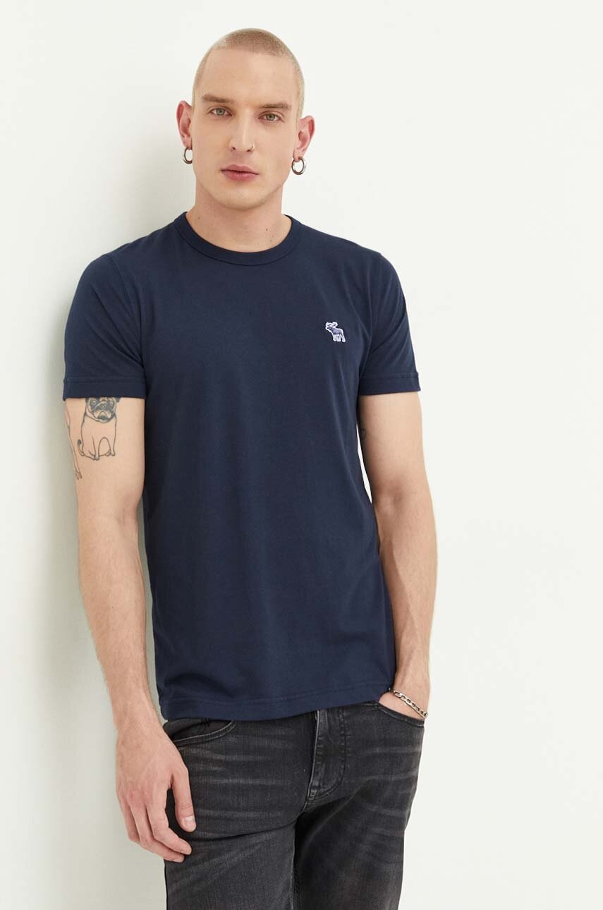 

Тениска Abercrombie & Fitch в тъмносиньо с изчистен дизайн, Тъмносин