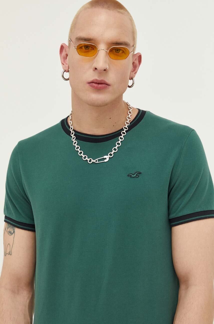 

Тениска Hollister Co. в зелено с изчистен дизайн, Зелен