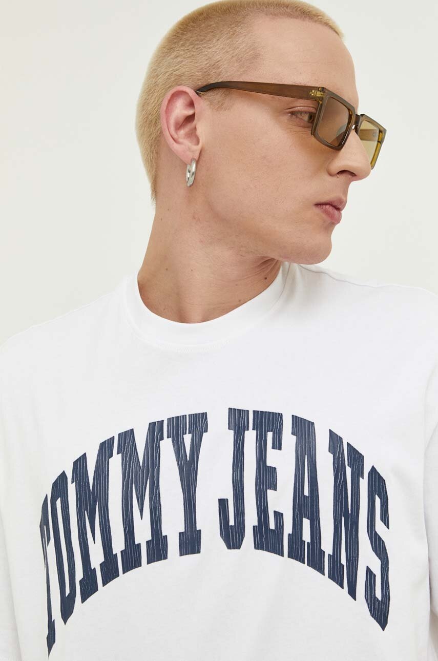 

Бавовняна футболка Tommy Jeans колір білий з принтом