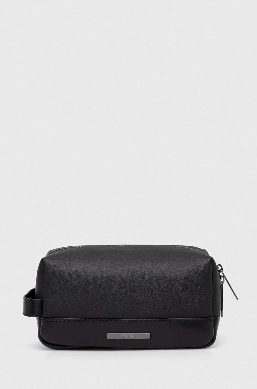 Levně Kosmetická taška Calvin Klein černá barva, K50K511698