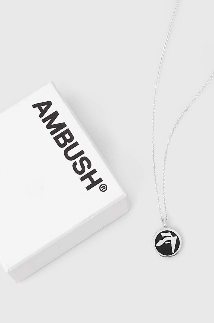 Strieborný náhrdelník AMBUSH Epoxy Amblem Charm