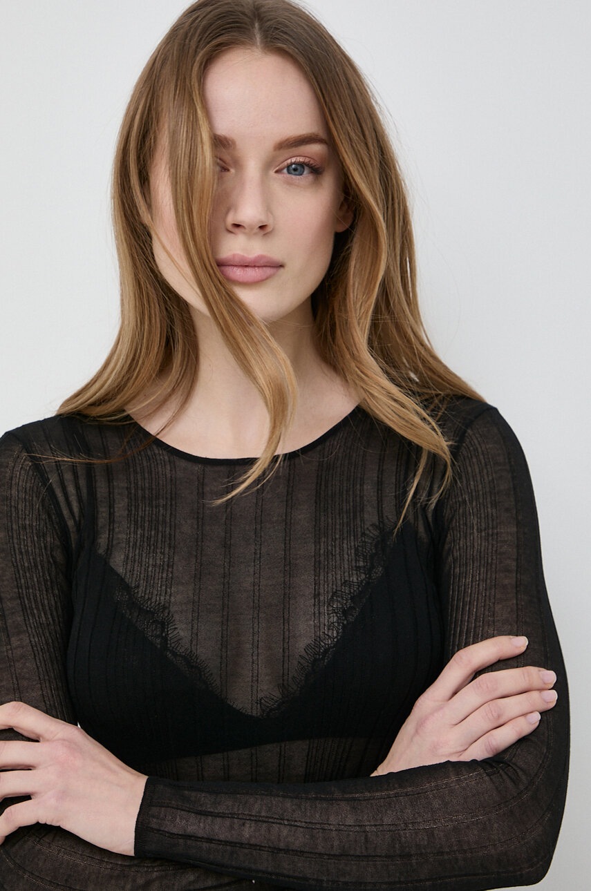 

Блуза Pinko в черно с изчистен дизайн 102977.A1ND, Черен