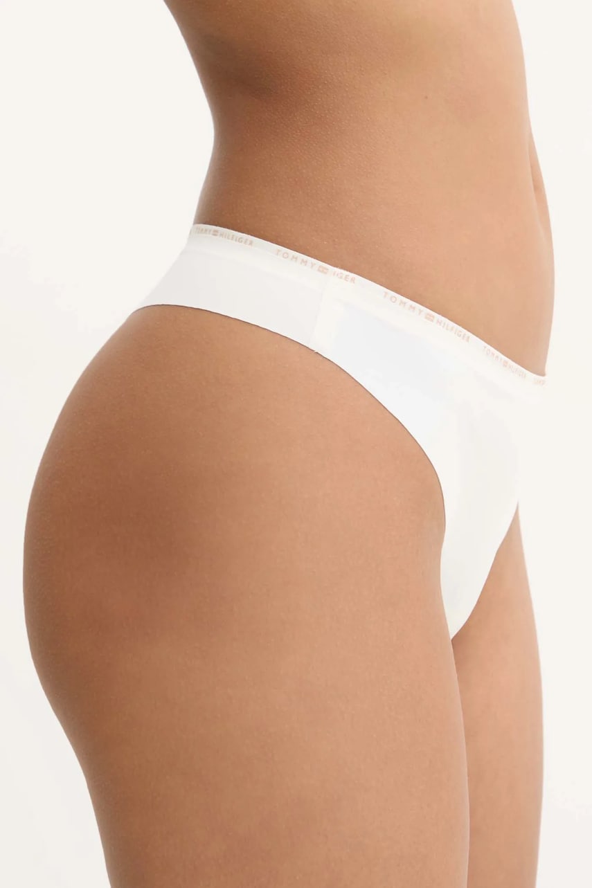 Стринги Tommy Hilfiger цвет бежевый UW0UW05214 Стринги Tommy Hilfiger цвет бежевый UW0UW05214