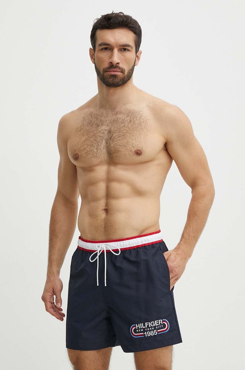 

Плувни шорти Tommy Hilfiger в тъмносиньо UM0UM03287, Тъмносин