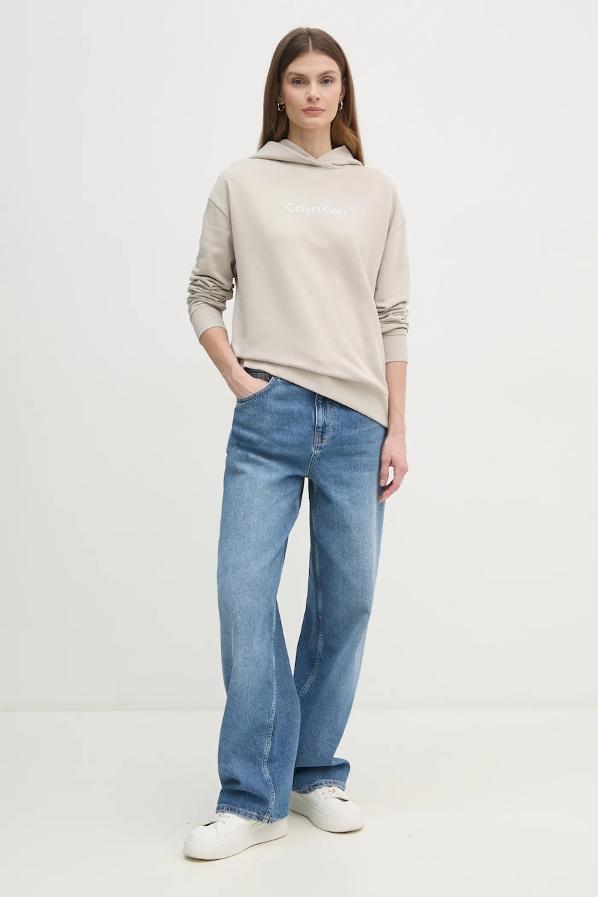 Хлопковая кофта Calvin Klein женская цвет бежевый с капюшоном с принтом K20K205449 Хлопковая кофта Calvin Klein женская цвет бежевый с капюшоном с принтом K20K205449