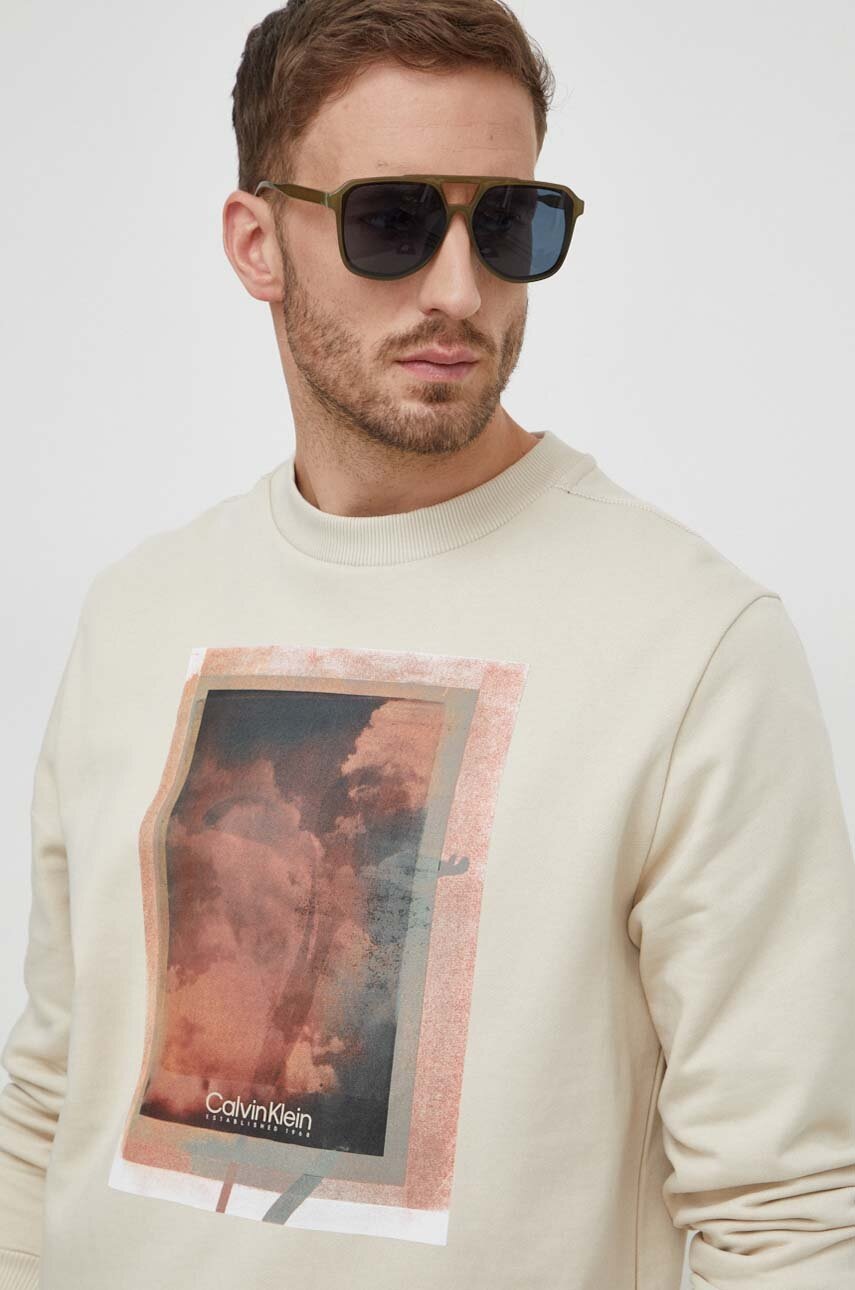 

Памучен суичър Calvin Klein в бежово с принт K10K112756, Бежов