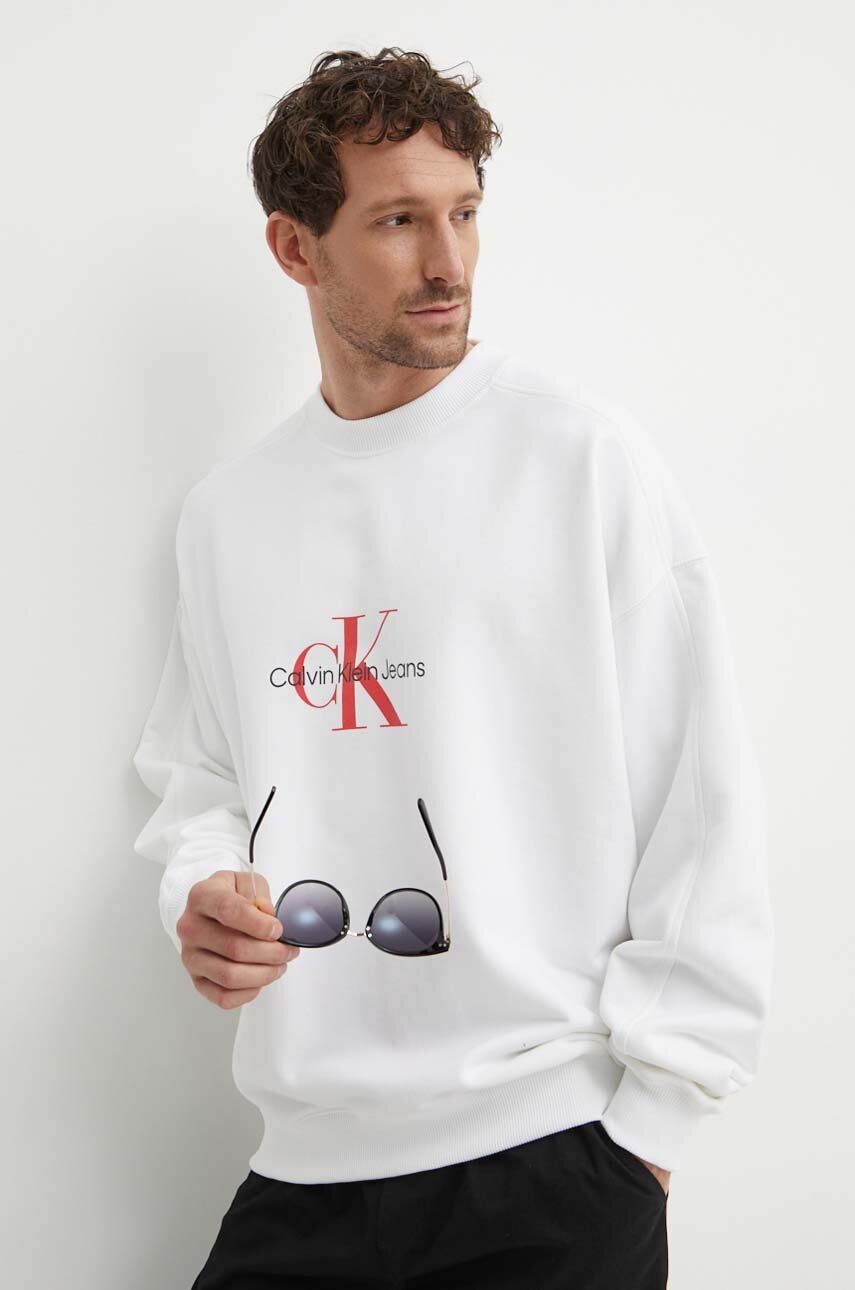 

Памучен суичър Calvin Klein Jeans в бяло с принт J30J325426, Бял