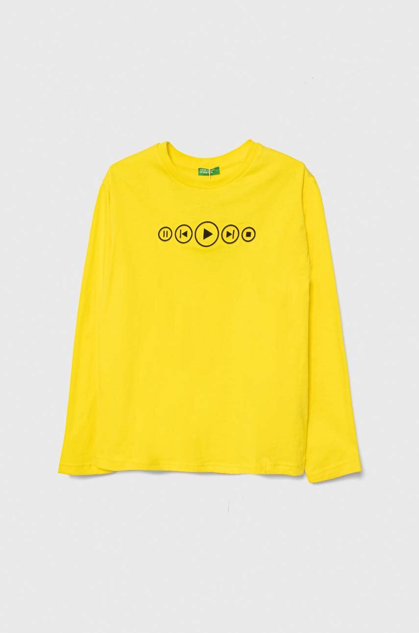 Levně Dětské bavlněné tričko s dlouhým rukávem United Colors of Benetton žlutá barva, s potiskem