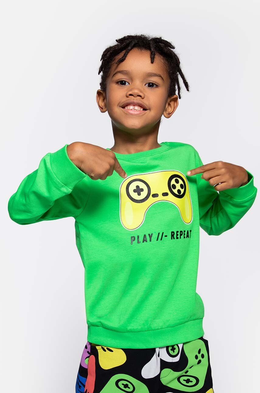 Levně Dětská bavlněná košile s dlouhým rukávem Coccodrillo zelená barva, s potiskem