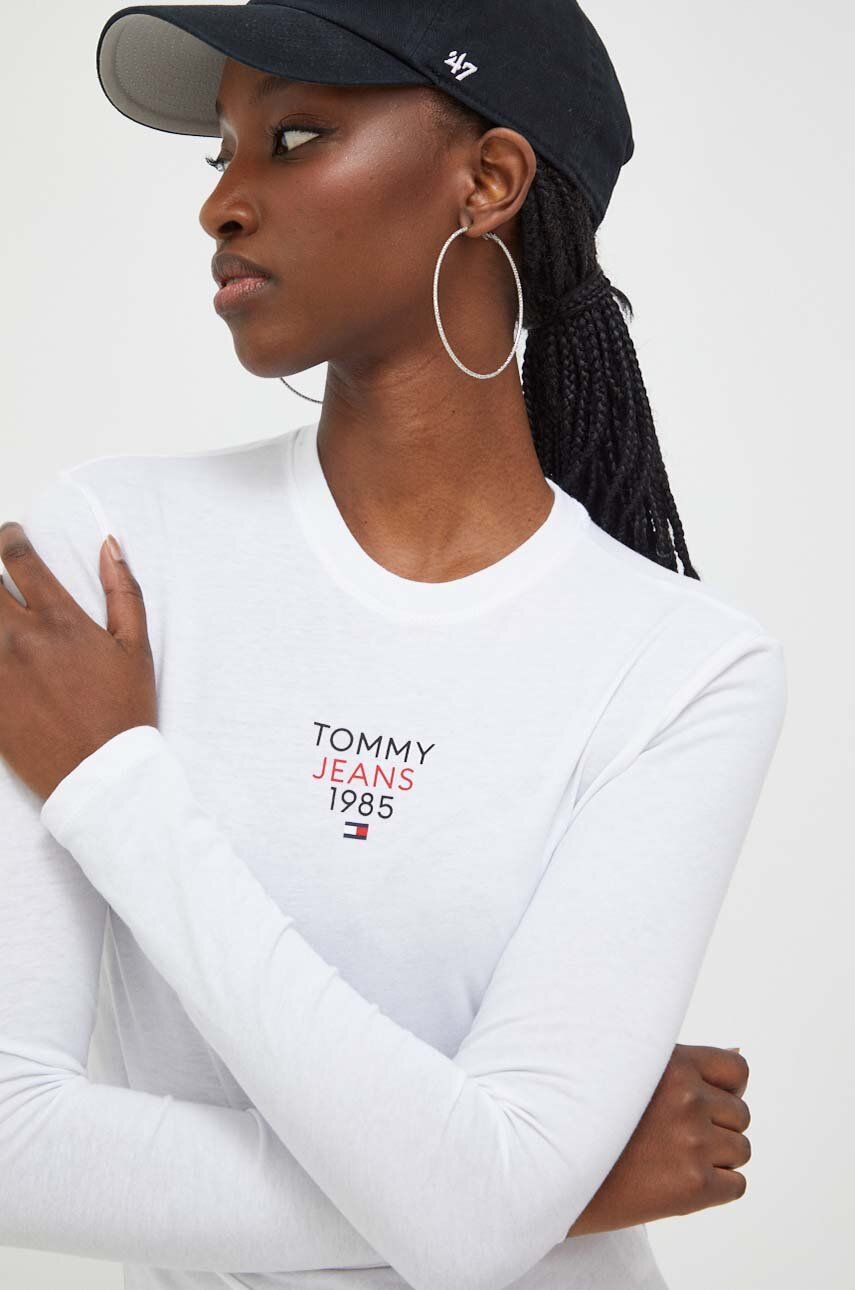Tommy Jeans longsleeve femei, culoarea alb DW0DW17358