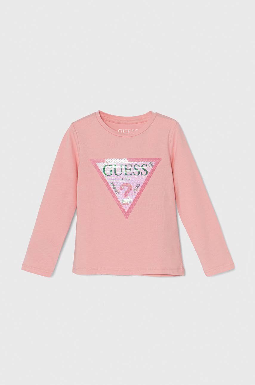 Levně Dětské tričko s dlouhým rukávem Guess růžová barva