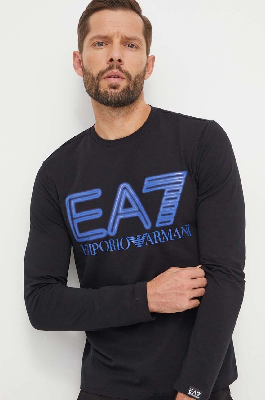 

Лонгслів EA7 Emporio Armani чоловічий колір чорний з принтом