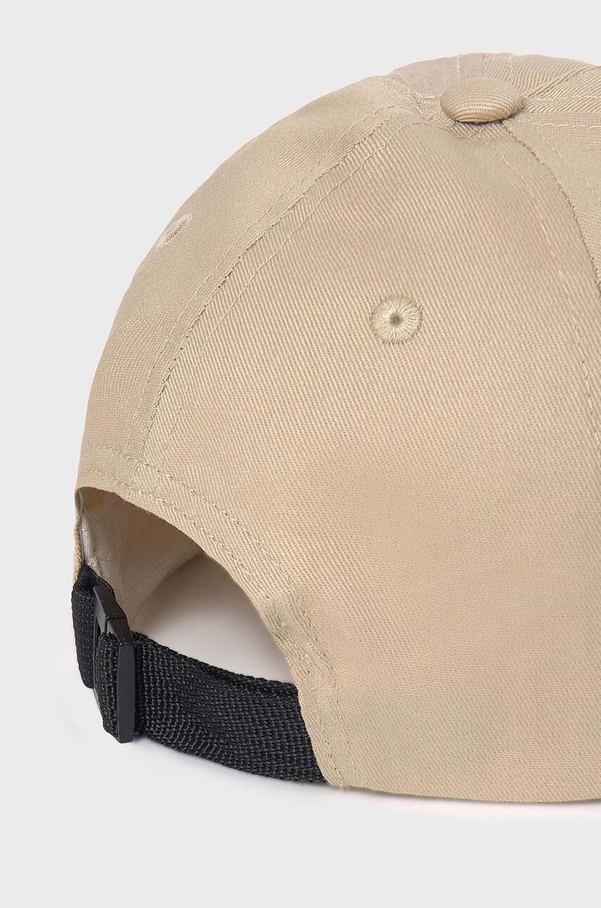 Детская хлопковая кепка Mayoral цвет бежевый с аппликацией Детская хлопковая кепка Mayoral цвет бежевый с аппликацией