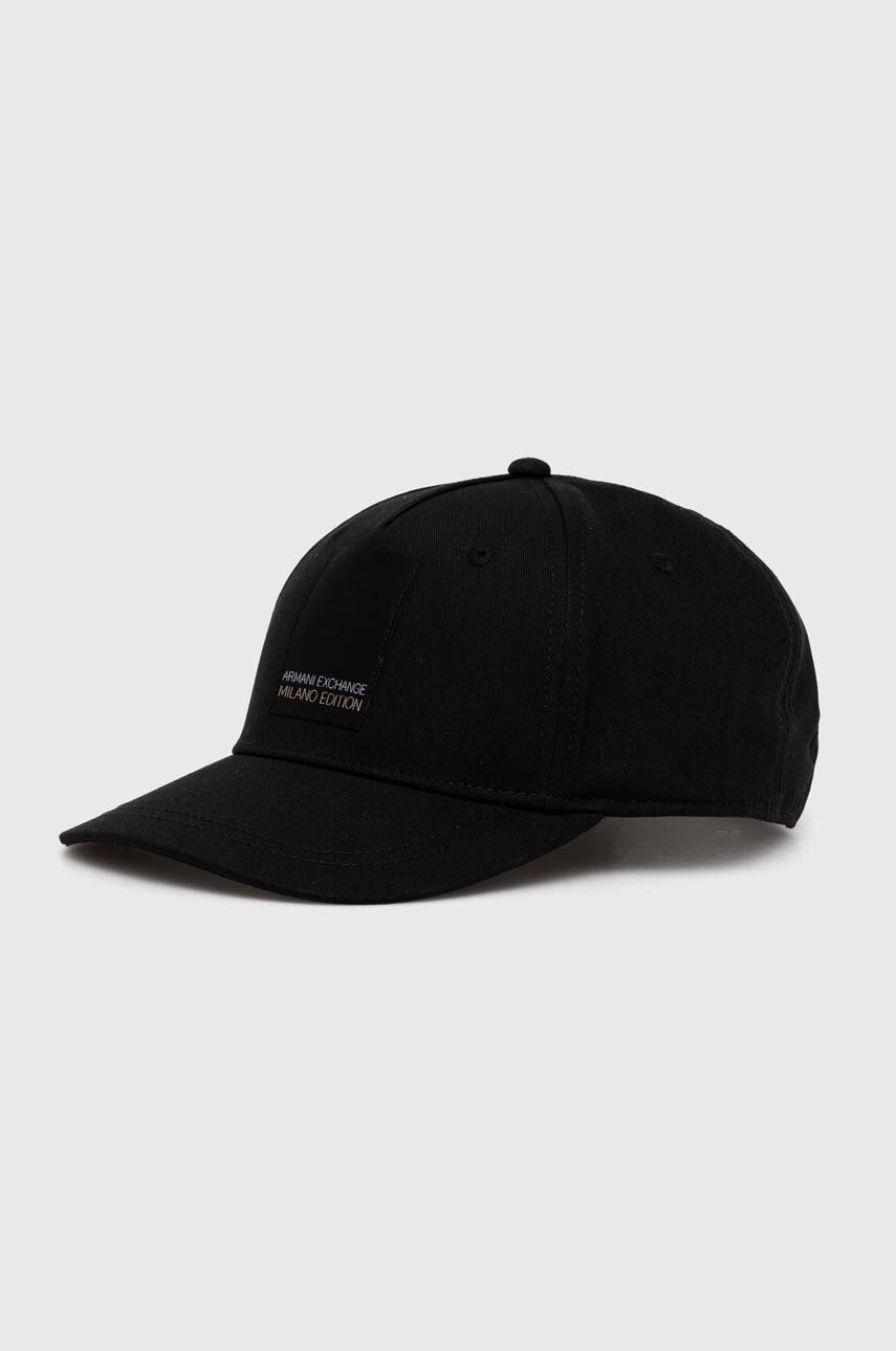 

Памучна шапка с козирка Armani Exchange в черно с апликация 944205 4R106, Черен