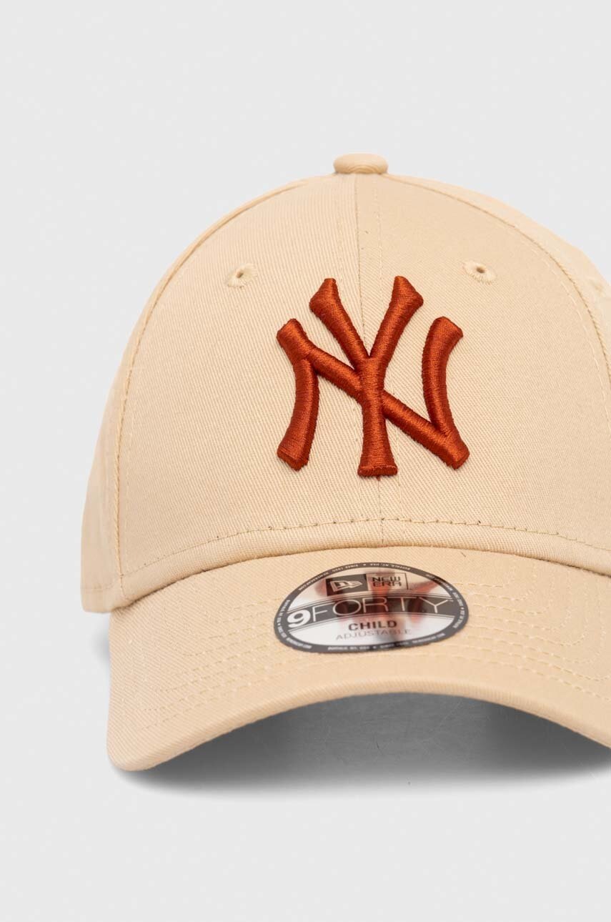 Детская хлопковая кепка New Era NEW YORK YANKEES цвет бежевый с аппликацией