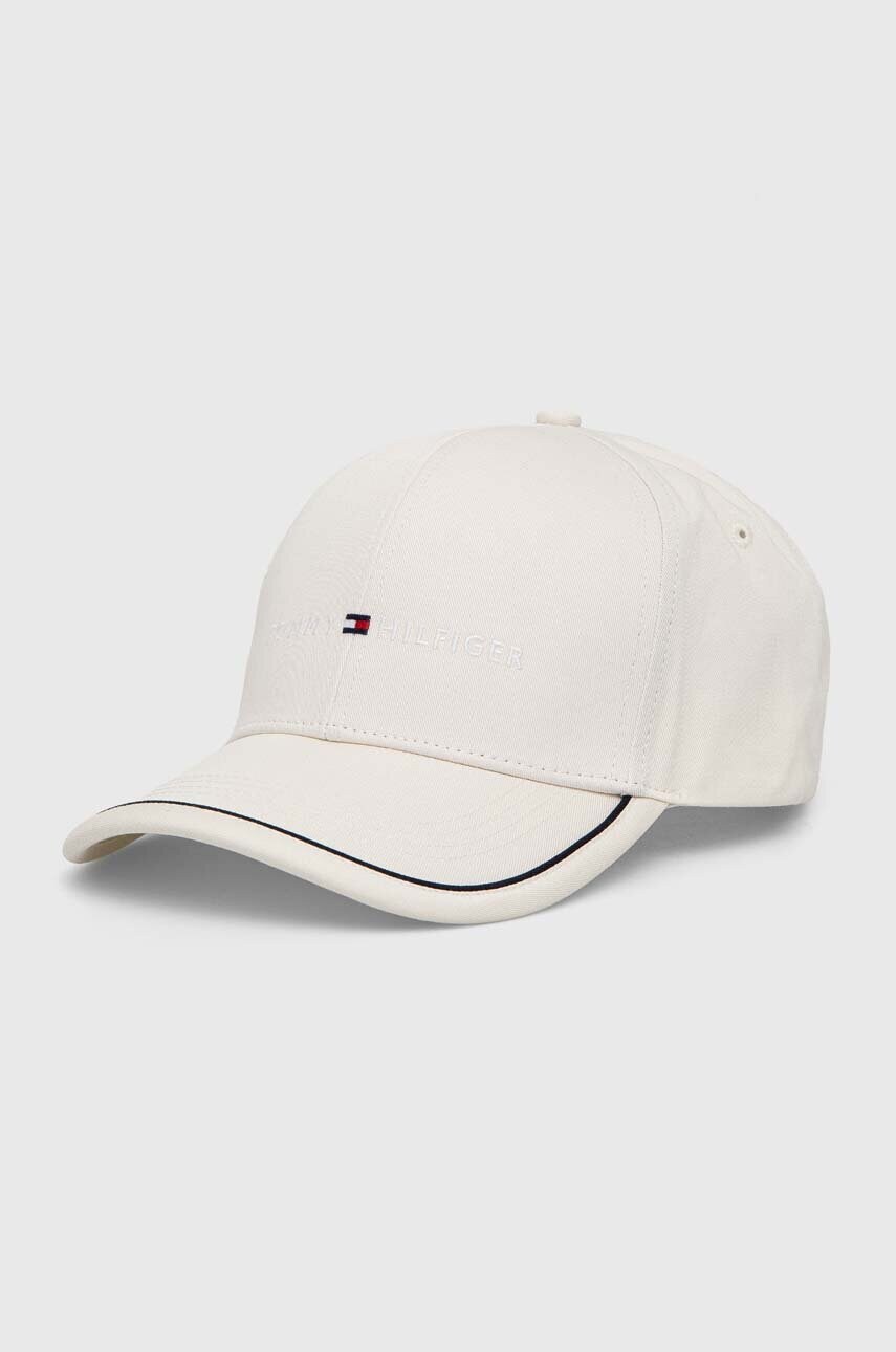 

Памучна шапка с козирка Tommy Hilfiger в бяло с апликация AM0AM12304, Бял