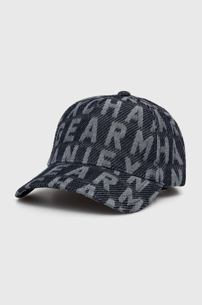 

Памучна шапка с козирка Armani Exchange в тъмносиньо с десен 954205 4R102, Тъмносин