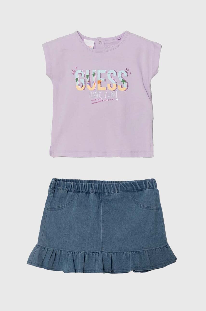 Levně Kojenecká sada Guess fialová barva
