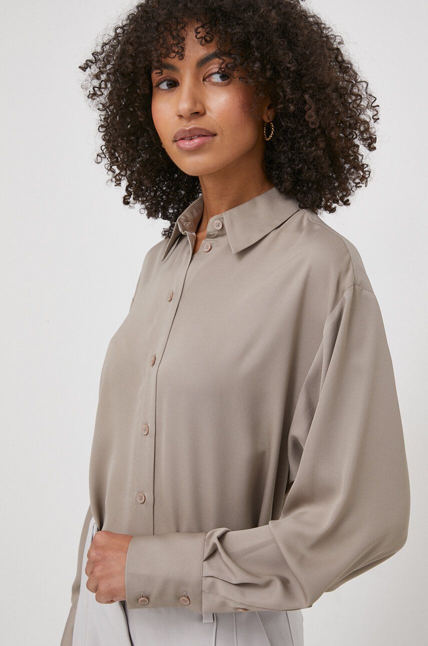E-shop Košile Calvin Klein dámská, béžová barva, relaxed, s klasickým límcem