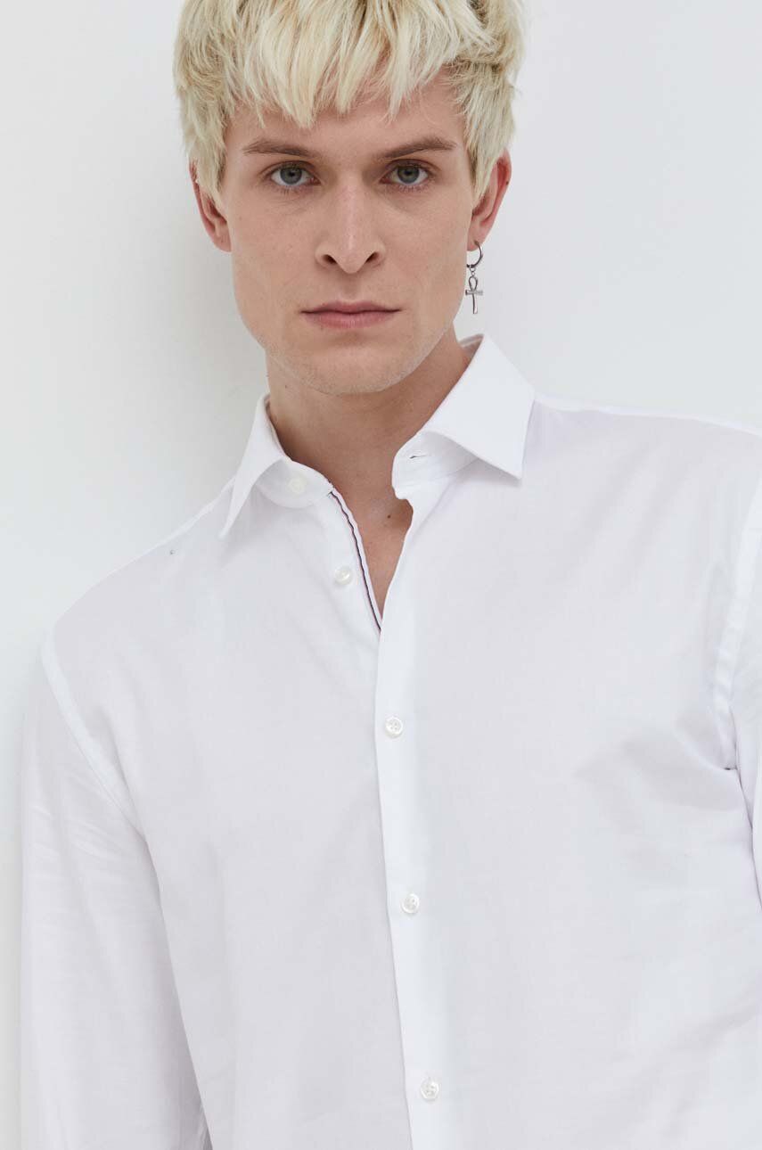 HUGO koszula bawełniana męska kolor biały slim z kołnierzykiem klasycznym