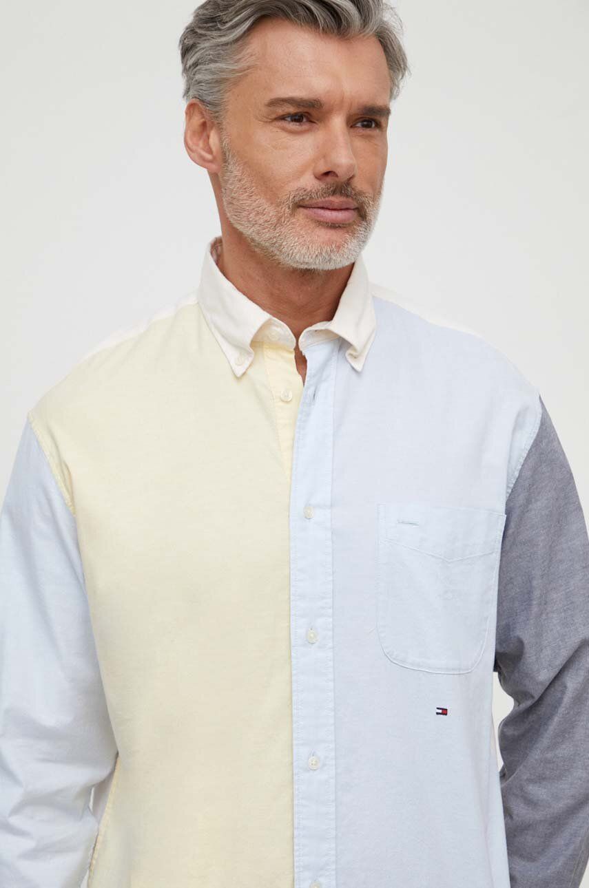 Levně Košile Tommy Hilfiger pánská, žlutá barva, regular, s límečkem button-down, MW0MW33791