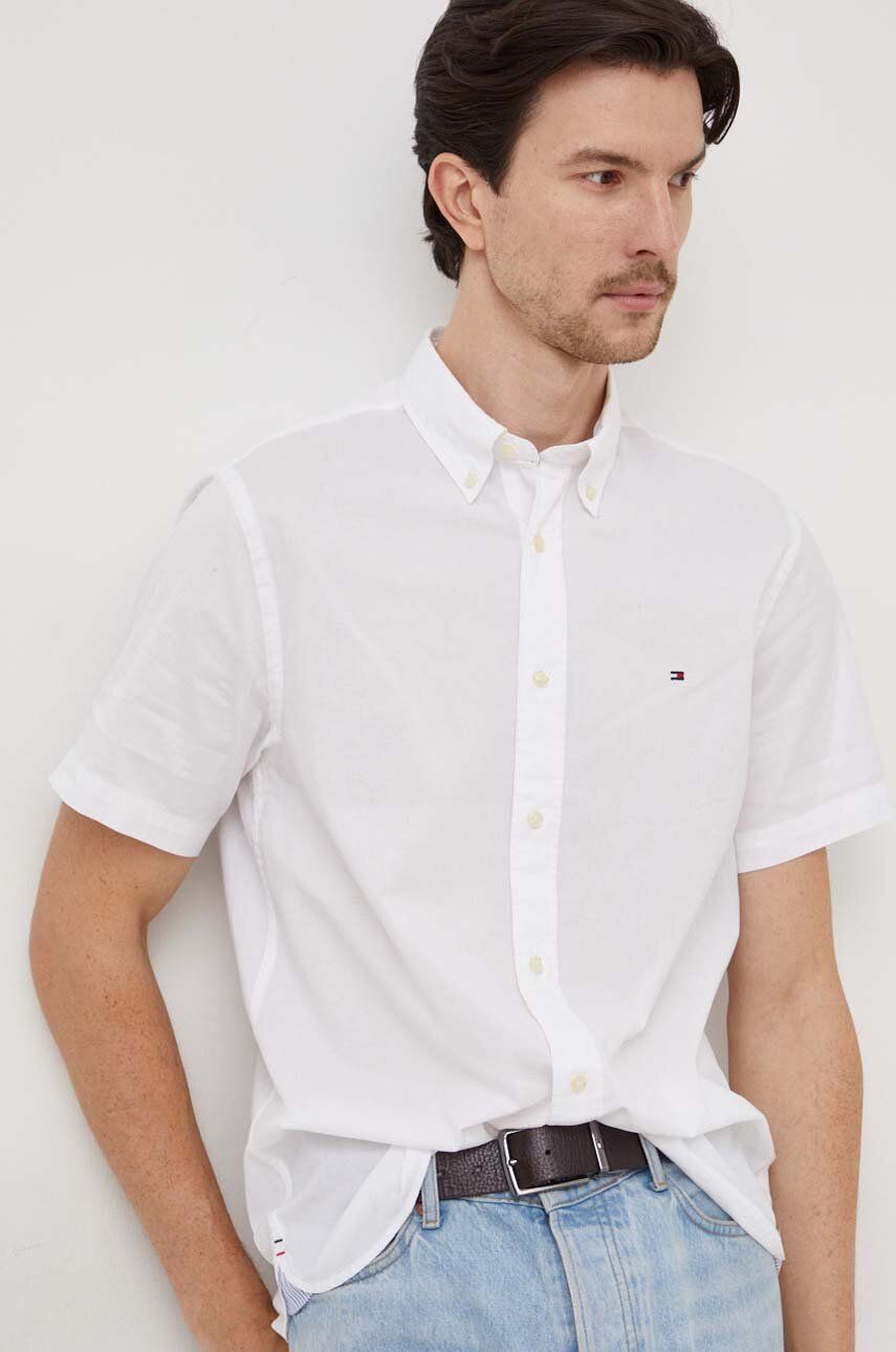 Levně Košile Tommy Hilfiger bílá barva, regular, s límečkem button-down, MW0MW33809
