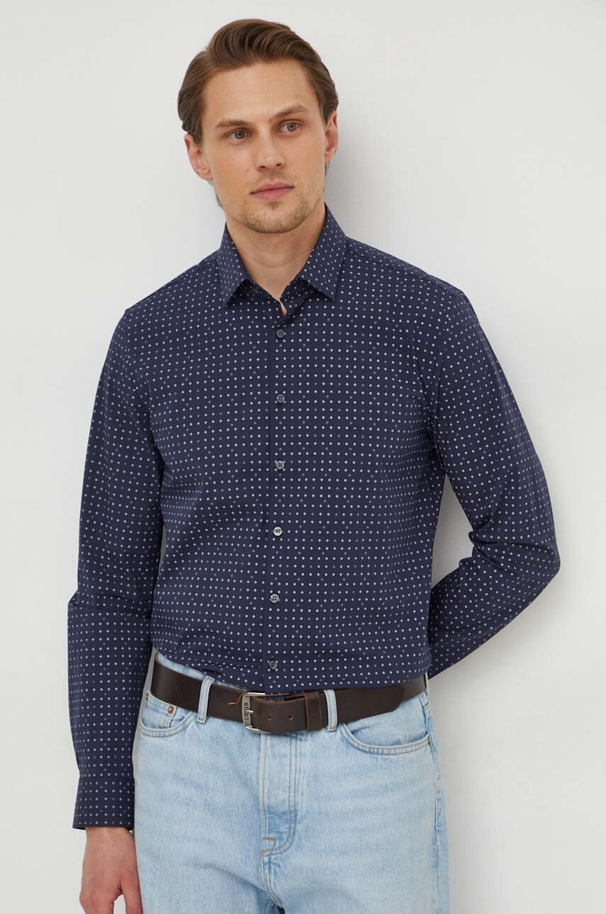

Риза Calvin Klein мъжка в тъмносиньо с кройка по тялото класическа яка K10K112298, Тъмносин