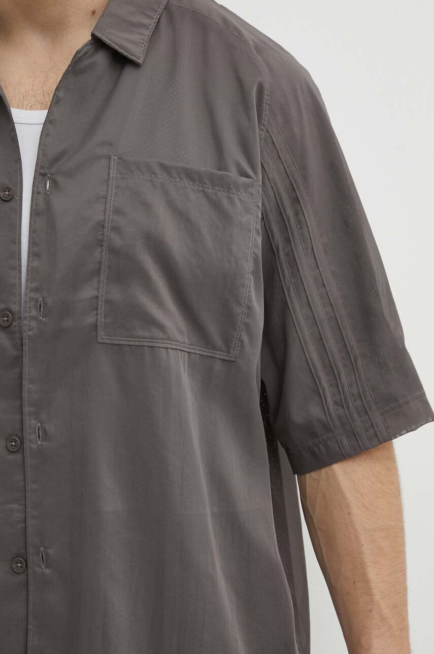 Πουκάμισο adidas Originals χρώμα: γκρι, IT7439 φωτογραφία