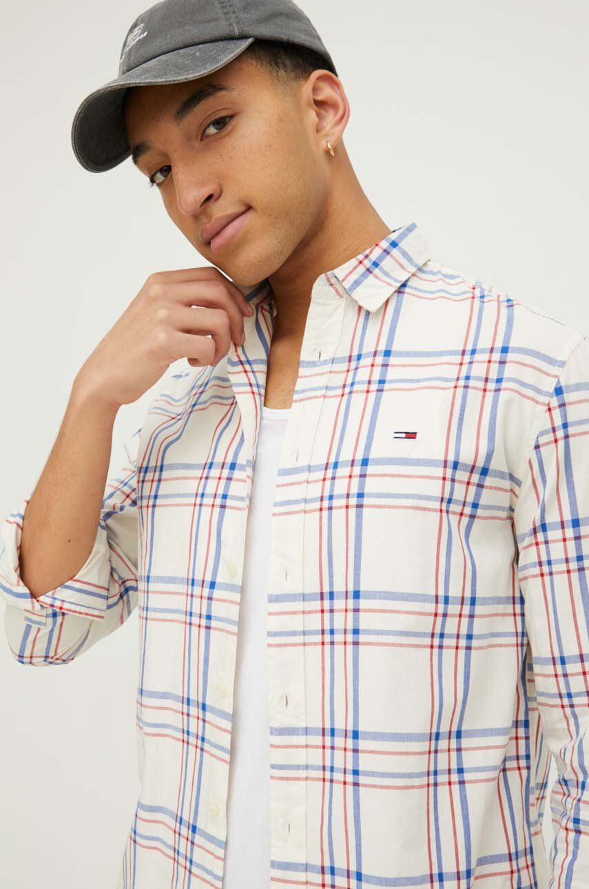 E-shop Bavlněná košile Tommy Jeans béžová barva, regular, s klasickým límcem, DM0DM18968