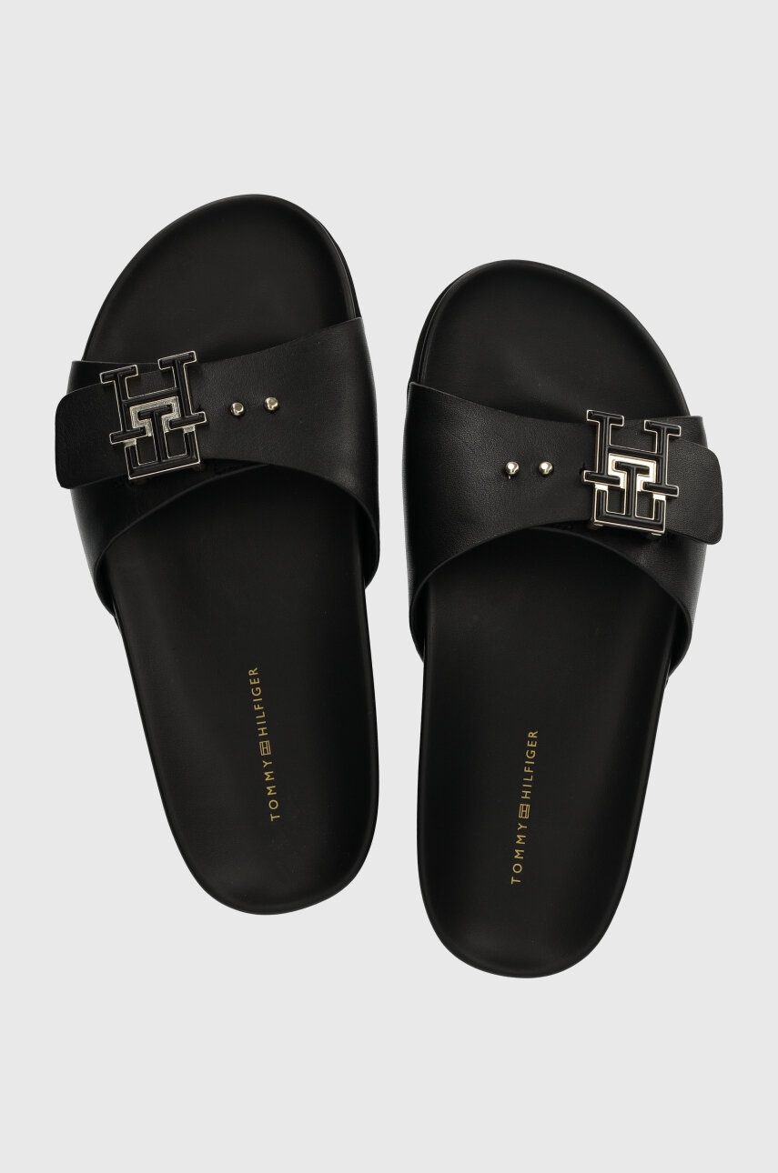 

Кожени чехли Tommy Hilfiger TH HARDWARE LEATHER FLAT SANDAL в черно FW0FW07940, Черен