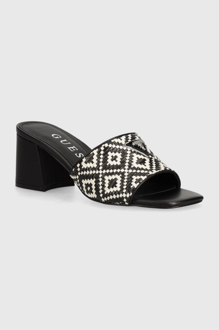 

Чехли Guess GABLES3 в черно с дебел ток FLGGA3 ELE03, Черен