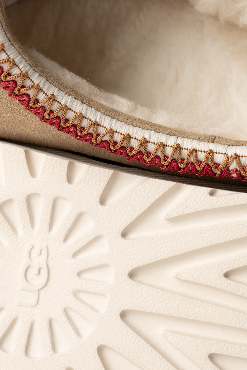 Замшеві тапочки UGG Tasman колір бежевий 5955 
