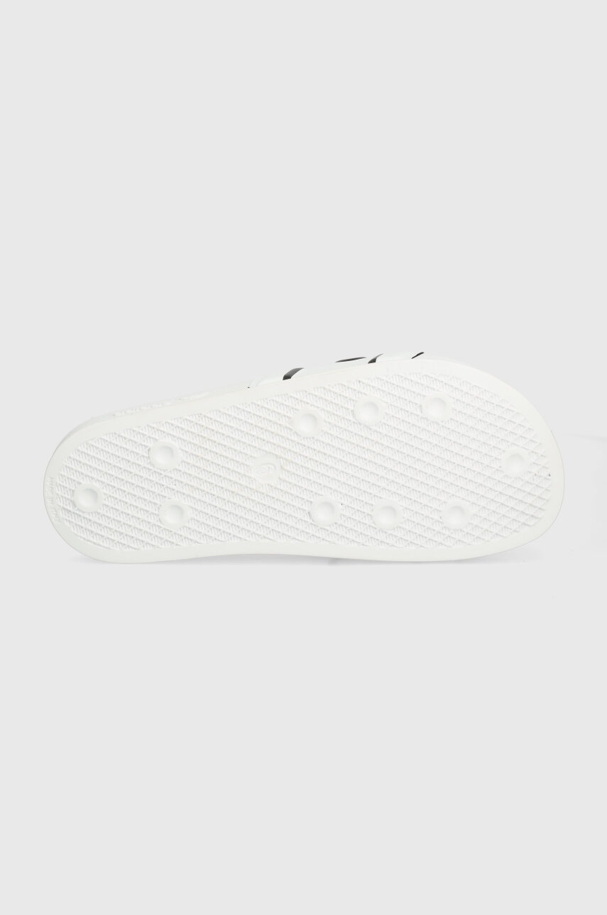 Παντόφλες adidas Originals ADILETTE χρώμα: άσπρο, ID5799 φωτογραφία