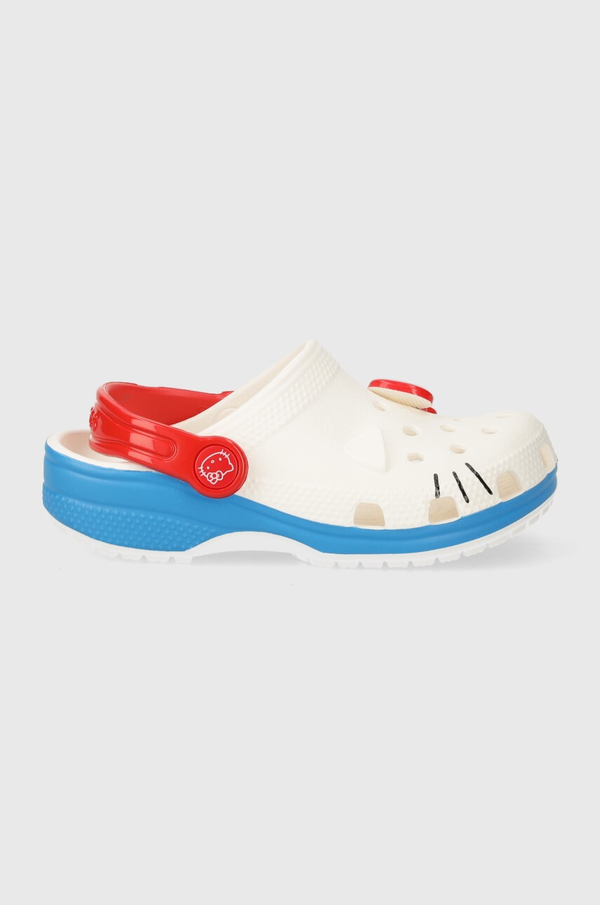 Дитячі шльопанці Crocs HELLOITTY IAM CLASSIC CLOG колір білий