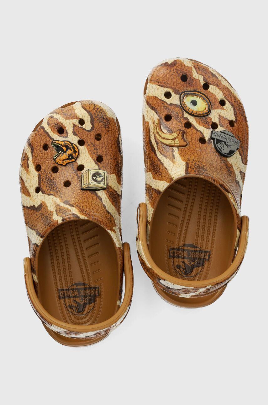 Dětské pantofle Crocs JURASSIC WORLD CLASSIC CLOG hnědá barva 208808.CROCS.JURASSIC.W EUR 37/38