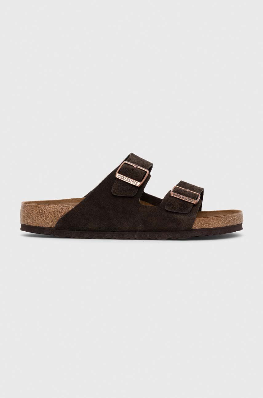 Birkenstock papuci din piele Arizona barbati, culoarea maro, 1027077