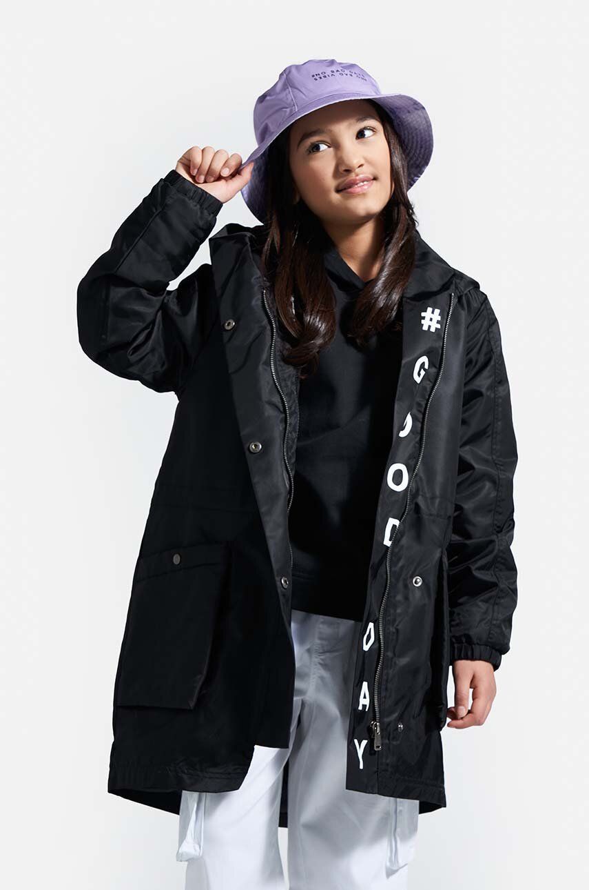 E-shop Dětský nepromokavý kabát Coccodrillo černá barva