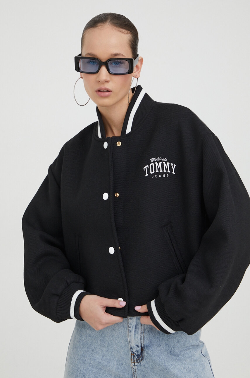 Tommy Jeans jachetă bomber din amestec de lână culoarea negru, de tranziție DW0DW17236