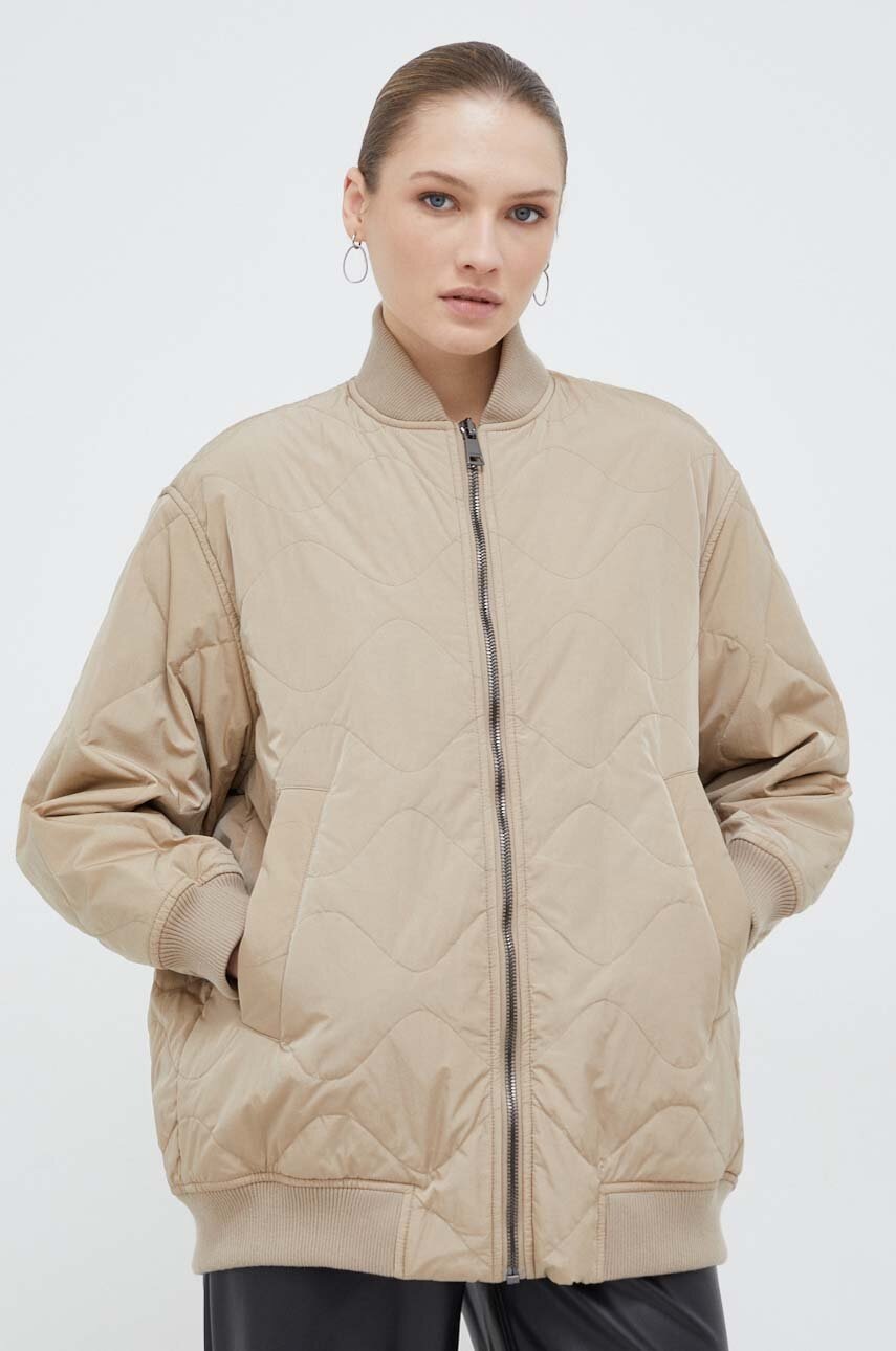 

Яке Weekend Max Mara в бежово преходен модел с уголемена кройка 2415481051600, Бежов