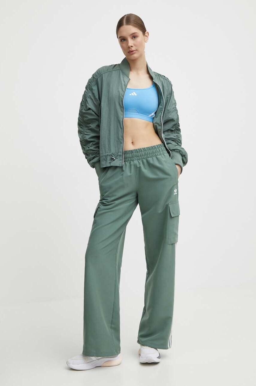 Μπουφάν adidas Originals χρώμα: πράσινο, IY3421 φωτογραφία