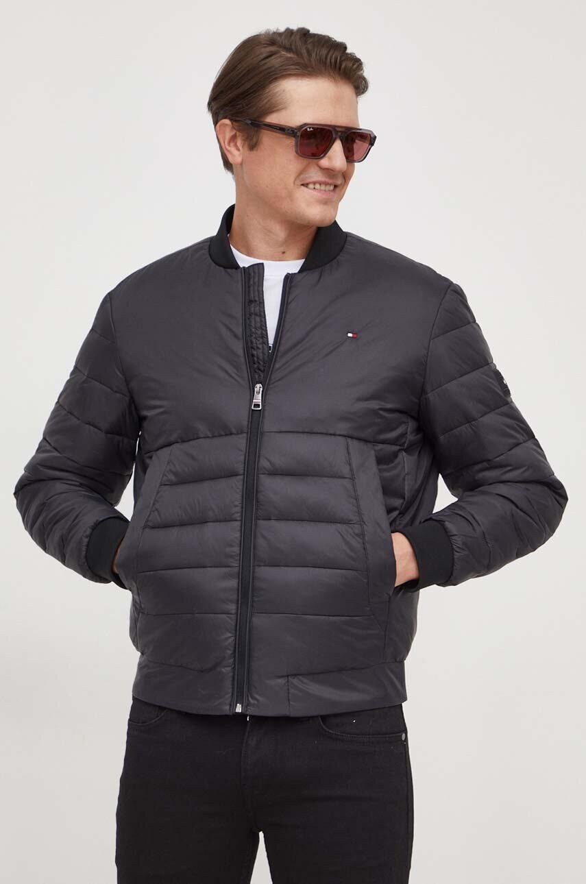 

Куртка Tommy Hilfiger чоловіча колір чорний перехідна