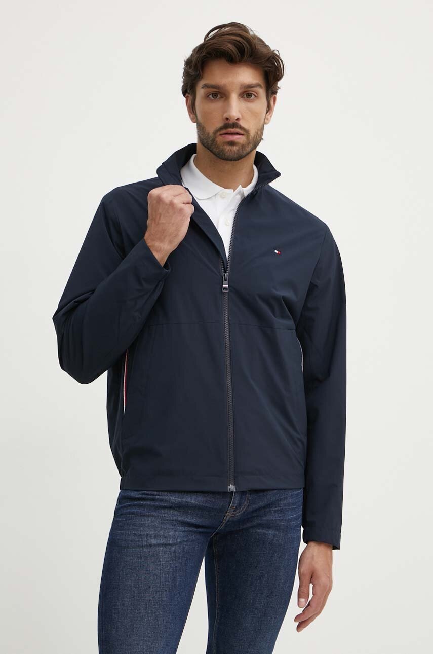 

Яке Tommy Hilfiger в тъмносиньо преходен модел MW0MW34470, Тъмносин