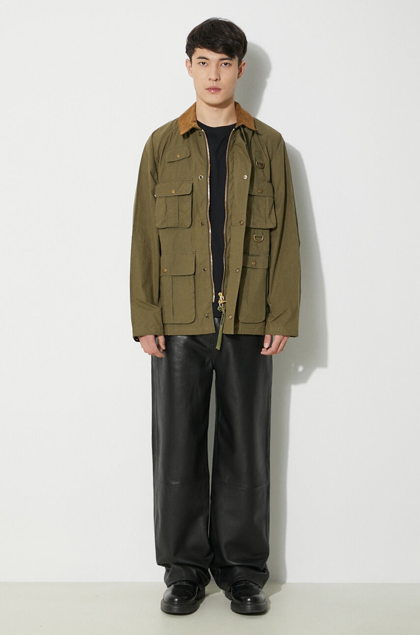 Barbour jacheta de bumbac Modified Transport Casual culoarea verde, de tranzitie, MCA0966 Barbour jacheta de bumbac Modified Transport Casual culoarea verde, de tranzitie, MCA0966