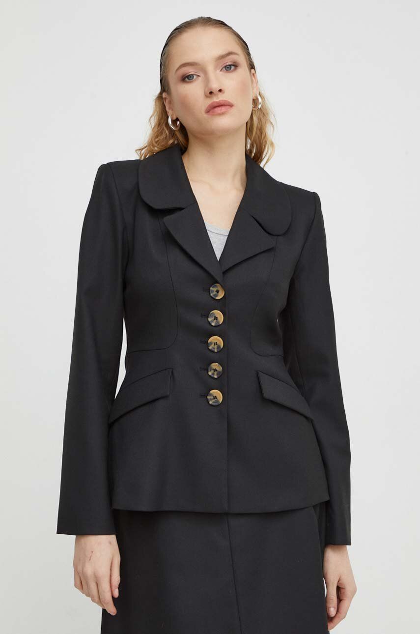 By Malene Birger sacou culoarea negru, un singur rand de nasturi, neted