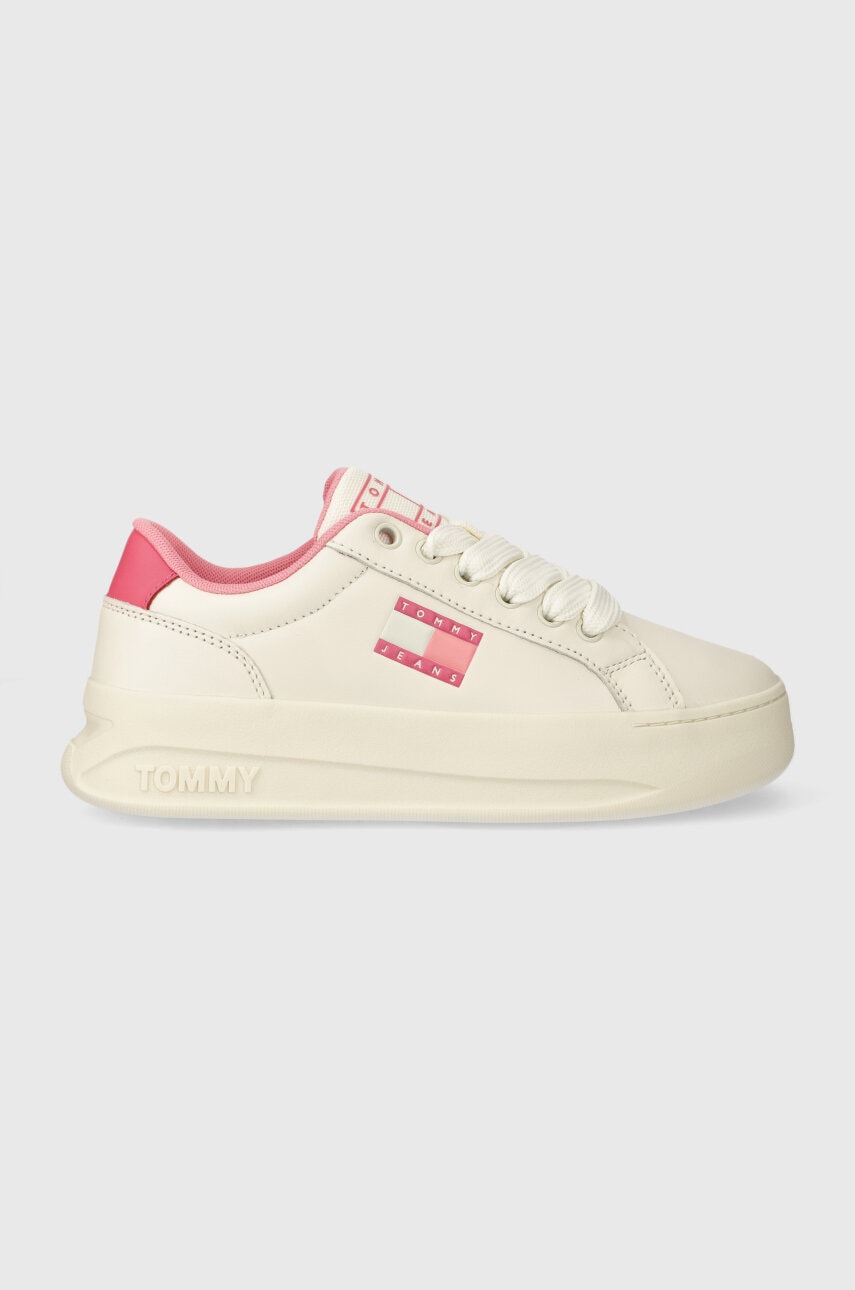 Levně Kožené sneakers boty Tommy Jeans TJW CITY FLATFORM bílá barva, EN0EN02500