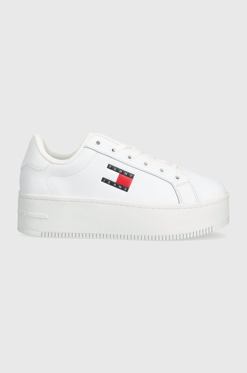 Tommy Jeans sneakers din piele TJW FLATFORM ESS culoarea alb, EN0EN02518