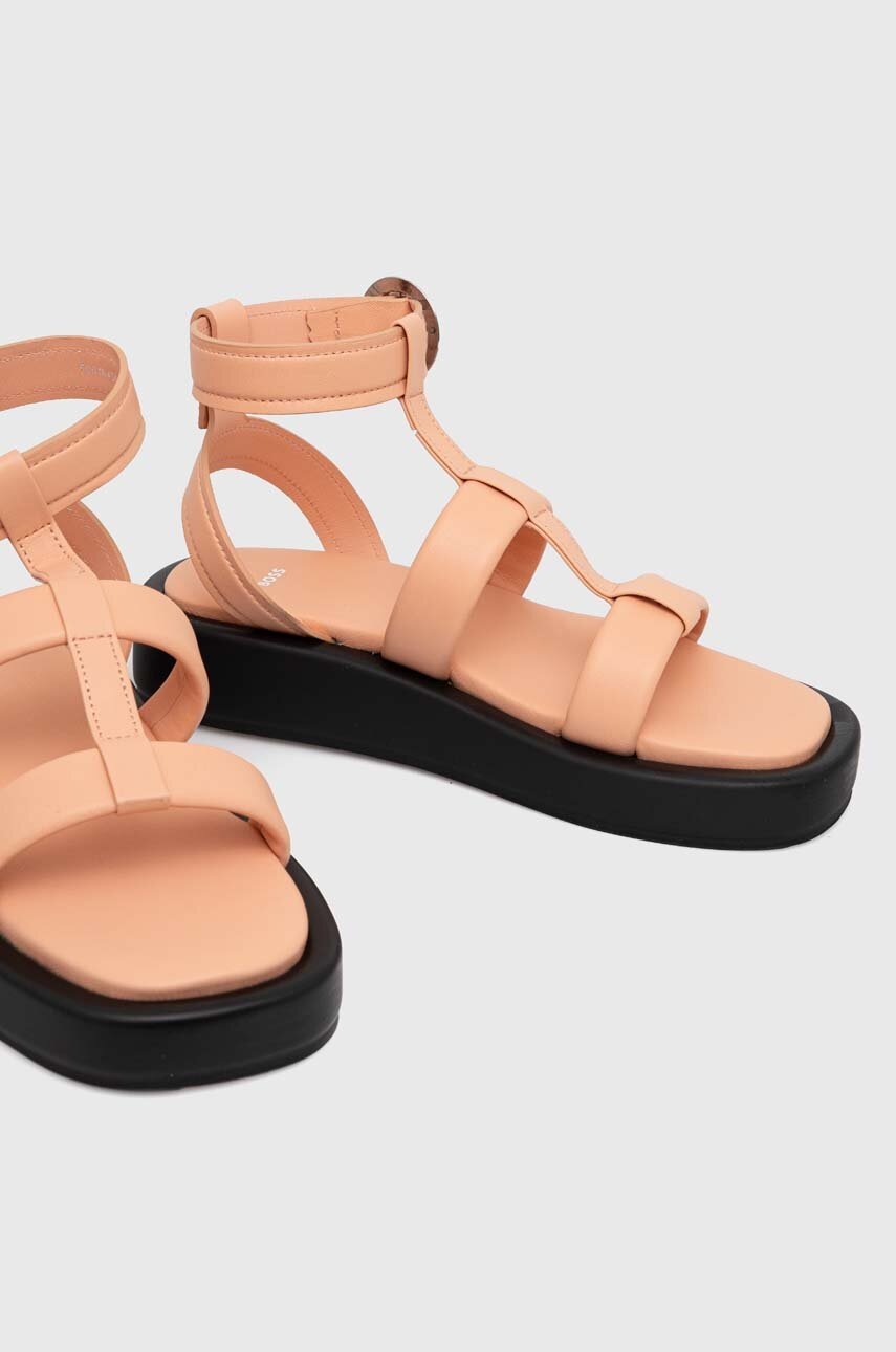 Kožené sandály BOSS Scarlet