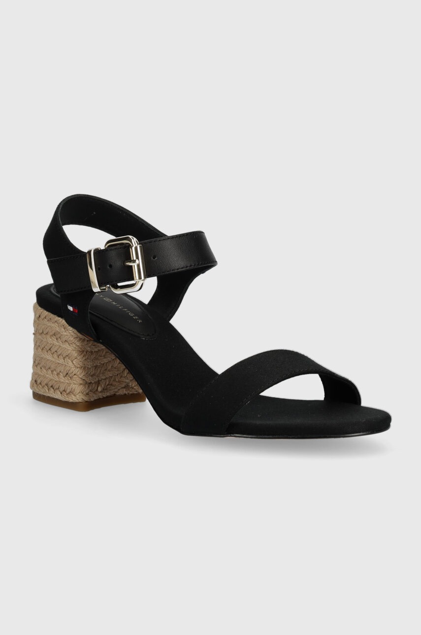 

Сандали Tommy Hilfiger BLOCK MID HEEL SANDAL в черно FW0FW08075, Черен