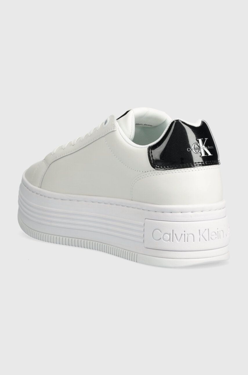 Sneakers boty Calvin Klein Jeans BOLD PLATF LOW LACE LTH ML MET bílá barva YW0YW01431 EUR 36